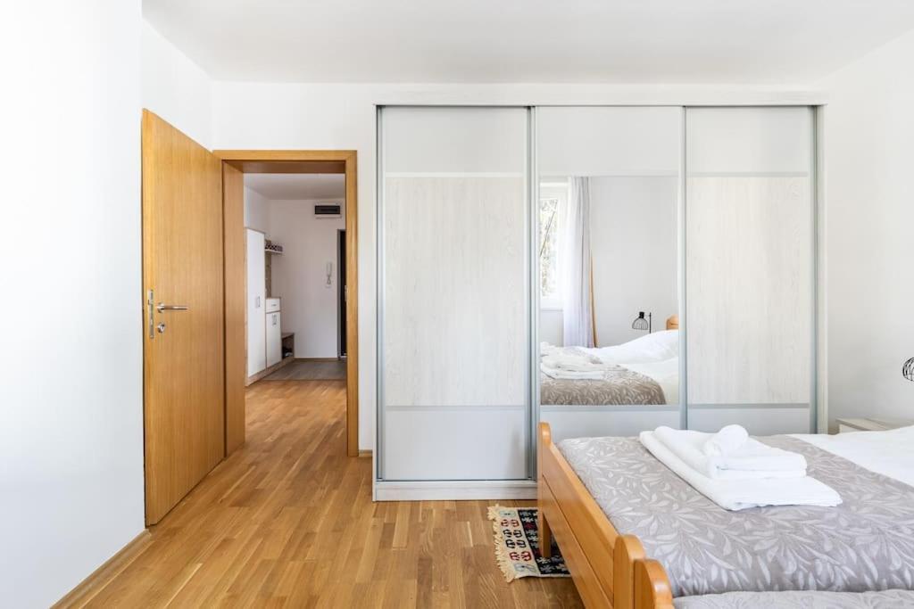 Apartman Dino SJJ Exterior foto